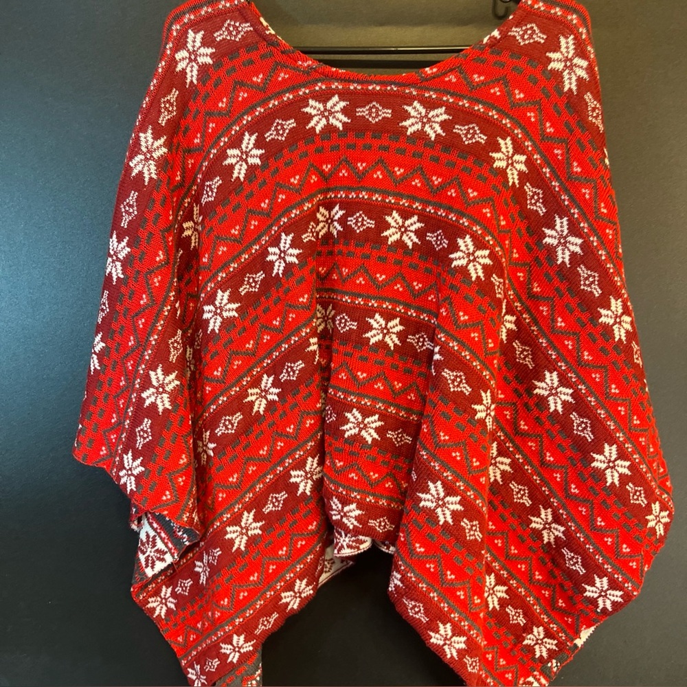 Red and White Snowflake Poncho